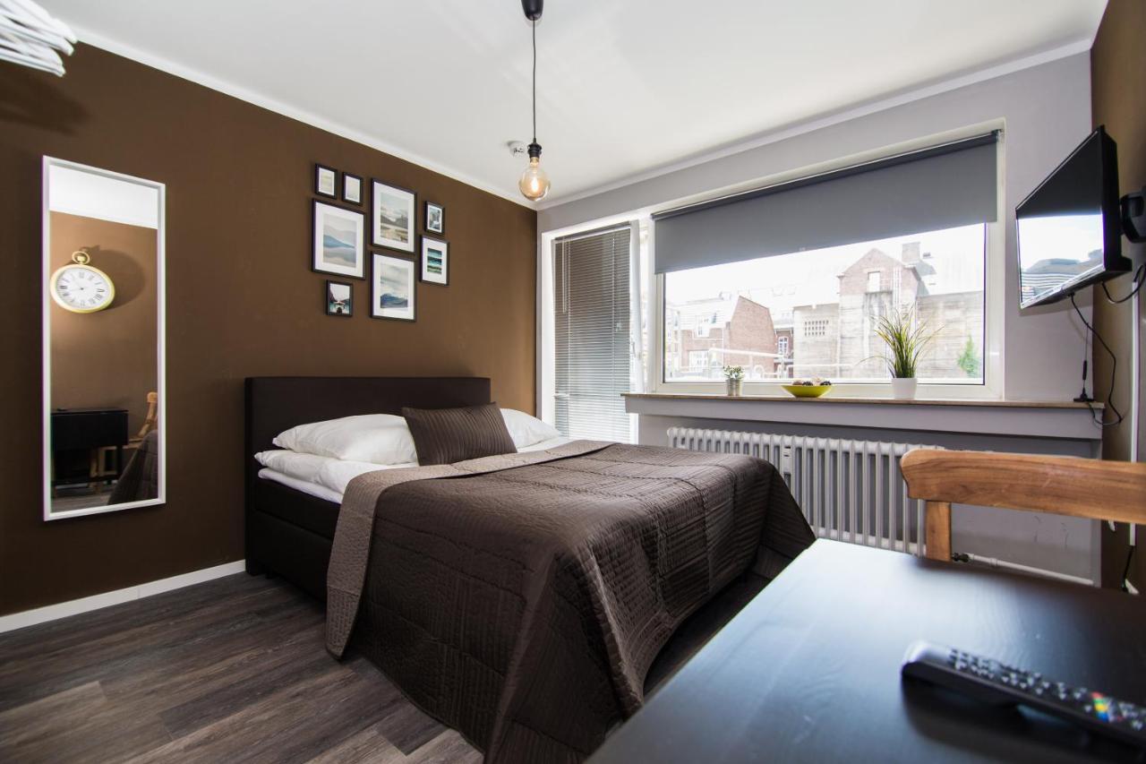 Apartments Kr Кьолн Екстериор снимка